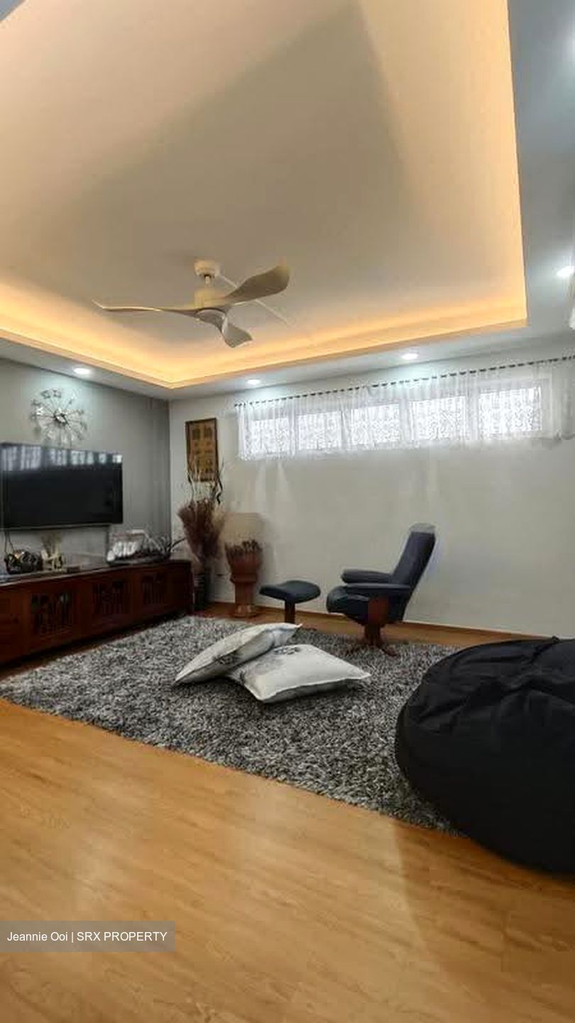 Blk 147 Tampines Avenue 5 (Tampines), HDB Executive #635952681